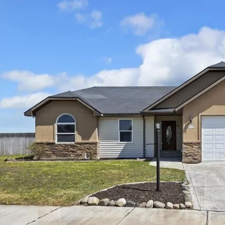 Buy this 4 bed house on 148 Riverview Drive in Shoshone, ID 83352