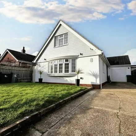 Buy this 4 bed house on Greenhill Way in Telscombe, BN10 7UL