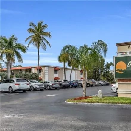 Image 1 - Gulfcoast Inn Naples, 2555 Tamiami Trail North, Naples, FL 34103, USA - Condo for sale