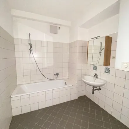 Rent this 3 bed apartment on Stadtpfarrkirche Grieskrichen in L525, 4710 Grieskirchen