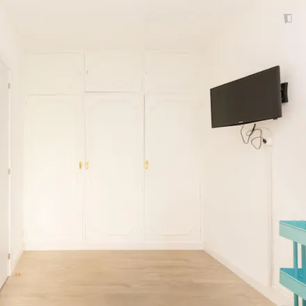 Image 1 - Madrid, Calle Bremen, 17, 28028 Madrid - Room for rent