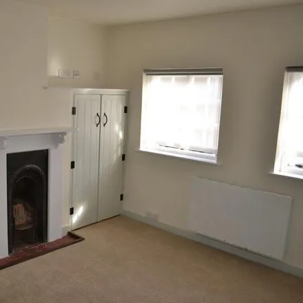 Image 4 - New Ashgate Gallery, Lower Church Lane, Farnham, GU9 7PS, United Kingdom - House for rent