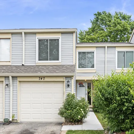 Buy this 3 bed townhouse on 747 Colorado Court in Carol Stream, IL 60188