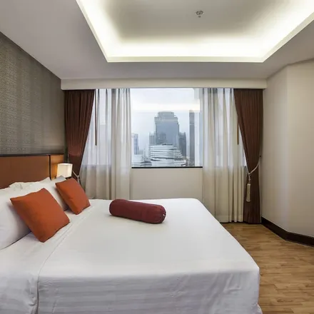 Rent this 1 bed apartment on 王春盛牛肉火锅 in 133, Sunthon Kosa Road