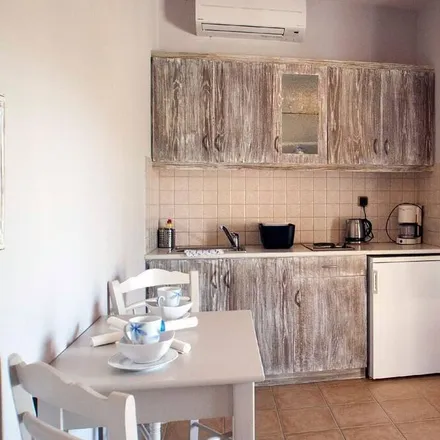 Image 2 - Naxos, Αγιογ Αρσενιογ, Greece - Apartment for rent
