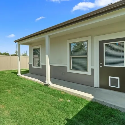 Rent this 3 bed townhouse on Oak Grove Parkway in Denton County, TX