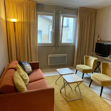 Image 3 - 78 Rue Victor Hugo, 24000 Périgueux, France - Apartment for rent