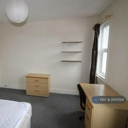 Image 6 - 35 Stanley Road, Brighton, BN1 4NJ, United Kingdom - Townhouse for rent