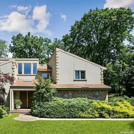 Buy this 5 bed house on 1 Folie Court in Manhasset Hills, North Hempstead