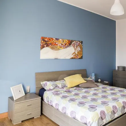 Rent this 3 bed room on Via Giovanni Pezzotti 34 in 20136 Milan MI, Italy
