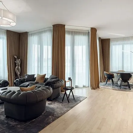 Rent this 6 bed apartment on Straßburger Straße 33 in 10405 Berlin, Germany
