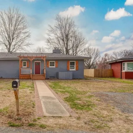 Buy this 3 bed house on unnamed road in Mount Vernon, MO 65712