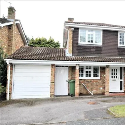 Buy this 4 bed house on Denham Walk in Chalfont St Peter, Sl9