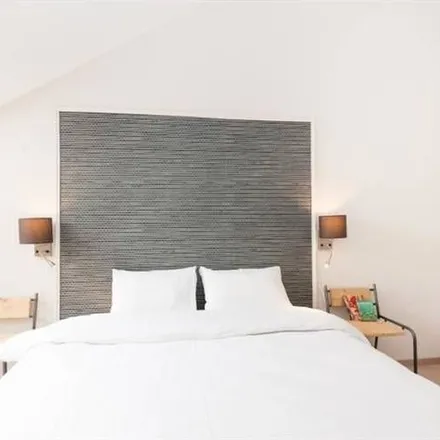 Rent this 2 bed apartment on Rue de l'Université 4 in 4000 Grivegnée, Belgium