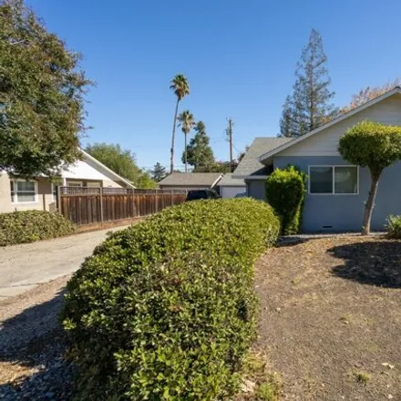 Image 2 - 651 South Cypress Avenue, San Jose, CA 95117, USA - Apartment for rent