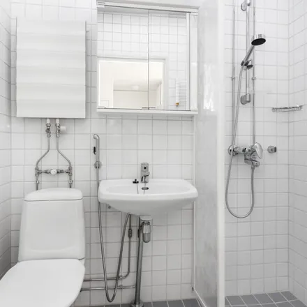 Rent this 2 bed apartment on Neitsytsaarentie 2 in 00960 Helsinki, Finland