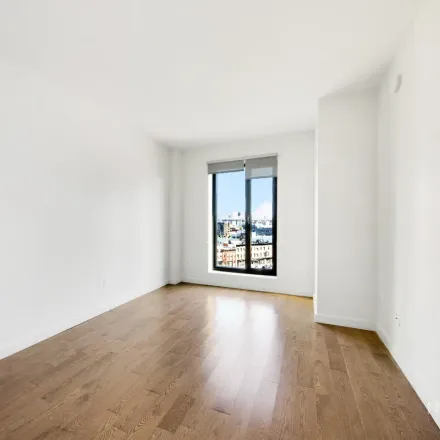 Image 4 - Hunters Landing, 11-39 49th Avenue, New York, NY 11101, USA - Apartment for rent