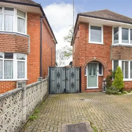 Buy this 3 bed house on Whites Road in Farnborough, GU14 6PD