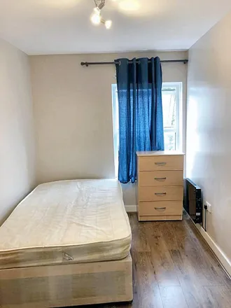Rent this 1 bed apartment on Cazenove Road in London, N16 6BD