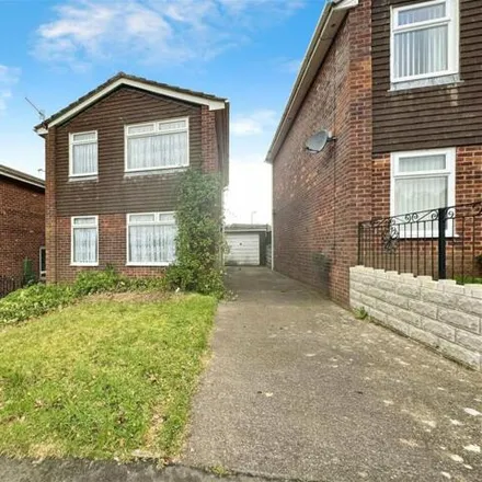Buy this 3 bed house on 39 in Pen-Y-Cae, Bedwas