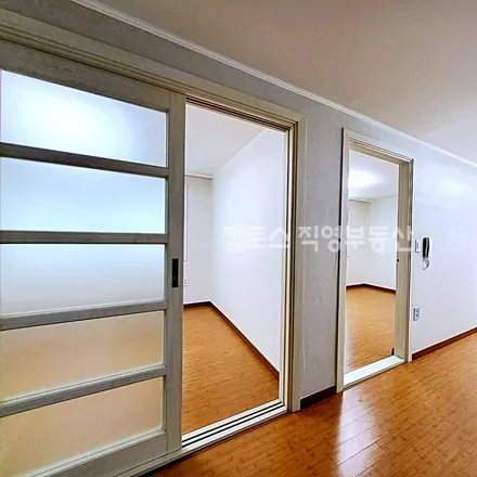 Rent this 2 bed apartment on 서울특별시 강남구 대치동 905-23