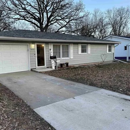 Buy this 3 bed house on 1087 Depot Street in Iowa Falls, IA 50126