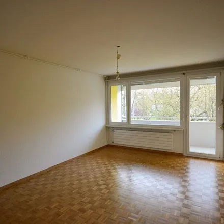 Rent this 3 bed apartment on Wankdorffeldstrasse 85 in 3014 Bern, Switzerland
