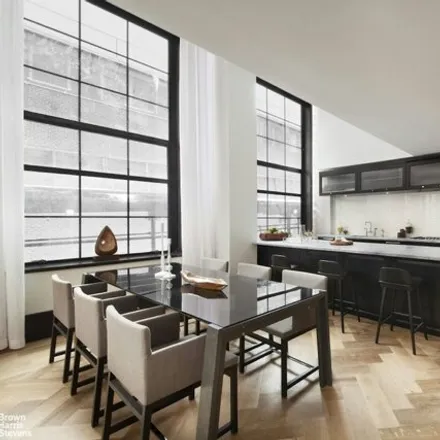 Image 2 - 51 Jay Street, New York, NY 11201, USA - Condo for rent