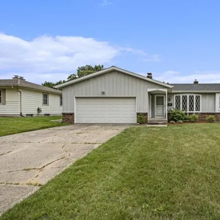Buy this 4 bed house on 906 72nd Street Southeast in Gaines Charter Township, MI 49508