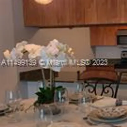 Image 5 - The Club at Brickell Bay, 1200 Brickell Bay Drive, Miami, FL 33131, USA - Townhouse for rent