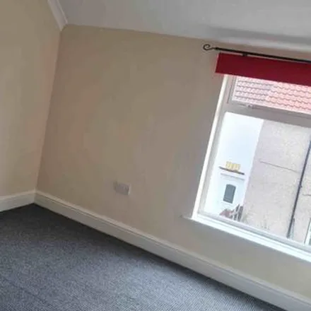 Rent this 3 bed townhouse on Second Avenue in Mansfield Woodhouse, NG19 0BG
