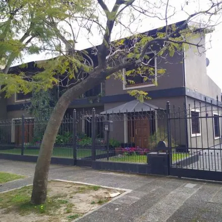 Buy this 5 bed house on Presidente Arturo Umberto Illia 3149 in Rafael Calzada, Argentina