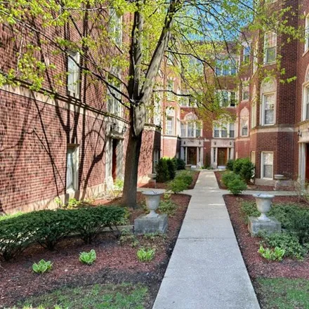 Rent this 1 bed apartment on 6129-6137 North Hoyne Avenue in Chicago, IL 60645