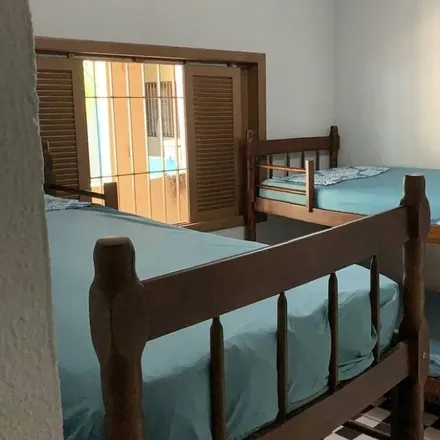 Rent this 3 bed house on Rua Nossa Senhora do Sion in Suarão, Itanhaem - SP