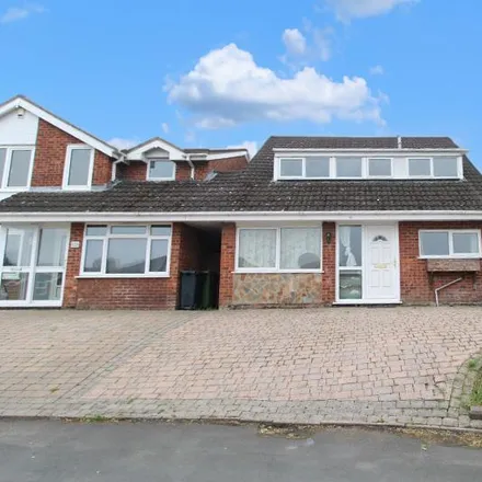 Rent this 3 bed house on Gayfield Avenue in Brierley Hill, DY5 2BZ