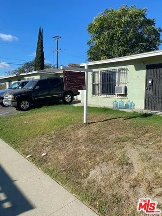 Buy this studio townhouse on 1400 West 130th Street in Compton, CA 90222