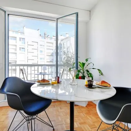 Image 6 - 8 Rue Dupleix, 75015 Paris, France - Apartment for rent