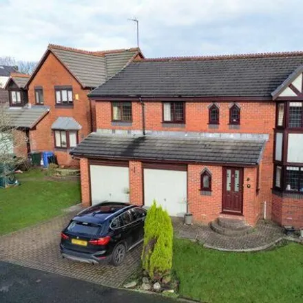 Buy this 5 bed house on Turnfield Close in Smithy Bridge, OL16 2QF