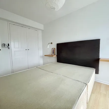 Image 7 - Westminster Close, Sheffield, S10 4FR, United Kingdom - Townhouse for rent