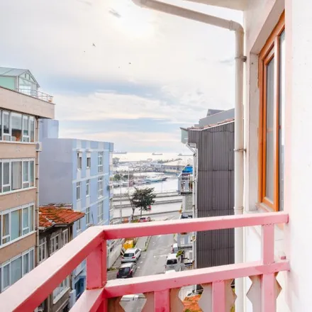 Rent this 1 bed apartment on Muhtar Halit Kral Sokağı in 34142 Bakırköy, Turkey