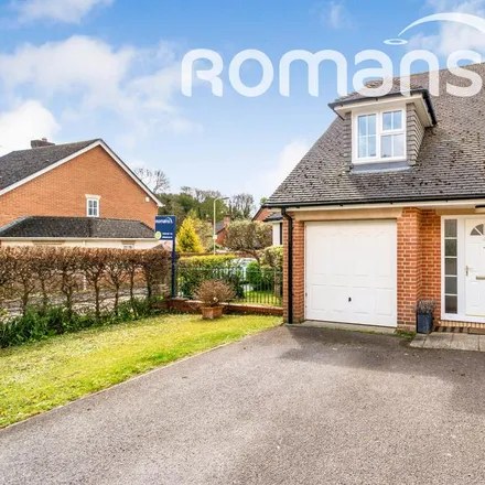 Rent this 4 bed house on Wentworth Grange in Winchester, SO22 4HZ