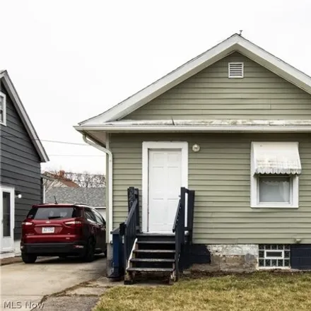 Buy this 2 bed house on 3241 Camden Avenue in Lorain, OH 44055