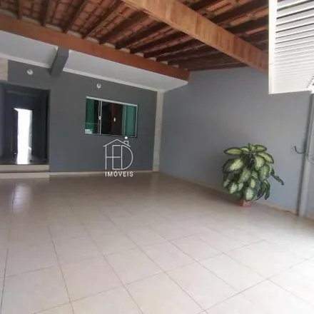 Buy this 4 bed house on Rua Ângelo Olivieri in Vila Amorim, Americana - SP