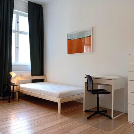 Rent this 2 bed apartment on Varnhagenstraße 36 in 10439 Berlin, Germany