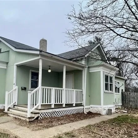 Buy this 2 bed house on 1357 Powell Street in Saint Joseph, MO 64501