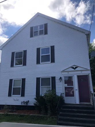 Rent this 3 bed townhouse on 31 Glendale Avenue in Manchester, NH 03103