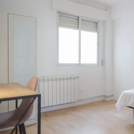 Rent this 3 bed room on Calle Alicante in 28903 Getafe, Spain