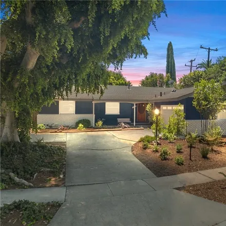 Image 1 - 12962 Woodlawn Avenue, North Tustin, CA 92780, USA - House for sale