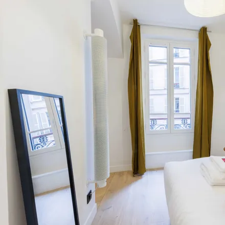 Image 6 - 36 Rue Ballu, 75009 Paris, France - Apartment for rent