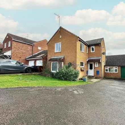 Buy this 5 bed house on unnamed road in West Northamptonshire, NN4 9XE